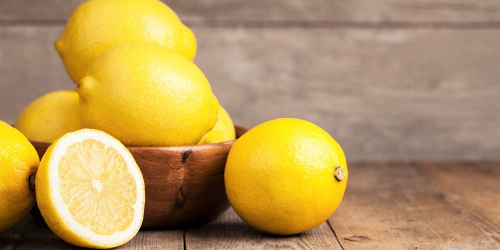 Five benefits of taking lemon water on an empty stomach