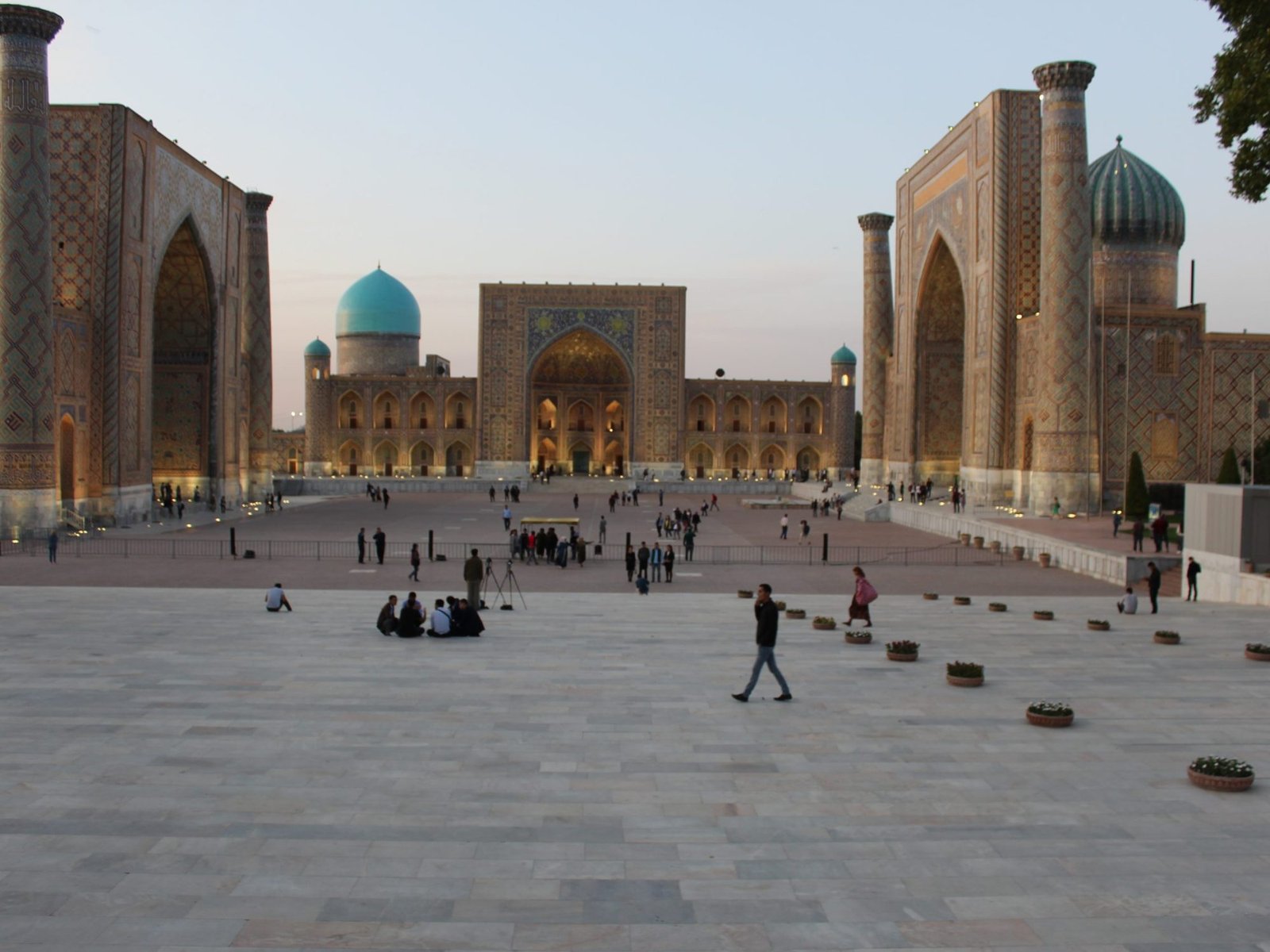 {Samarkand} Exploring Silk Route by [Ms. Priyanka Singh]