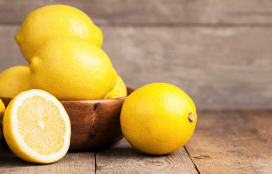 Five benefits of taking lemon water on an empty stomach